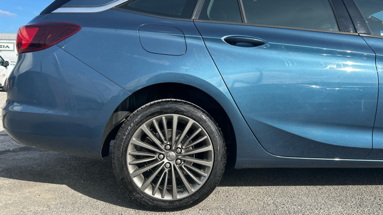 Vauxhall Astra 1.6 CDTi 16V 136 Elite Nav 5dr Auto Diesel Estate